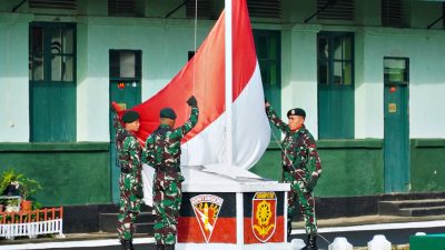 Maknai Jasa Perjuangan Pahlawan Melalui Upacara Bendera