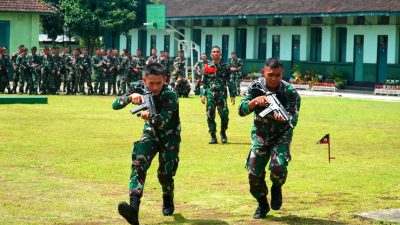 Tajamkan Naluri Tempur, Prajurit Guntur Geni Laksanakan Latbak Reaksi