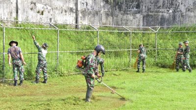 Akmil Rawat Kebersihan Stadion Abu Bakrin