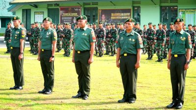 Danyonarmed 11/GG/2/2 Kostrad Pimpin Upacara Kenaikan Pangkat