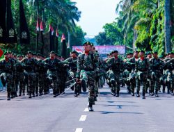 Prajurit Yonrmed 1 Kostrad Meriahkan Sertijab Panglima Divisi Infanteri 2 Kostrad