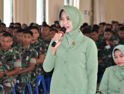 Prajurit dan Persit Yonarmed 11/GG/2/2 Kostrad Terima Pembekalan Bintal