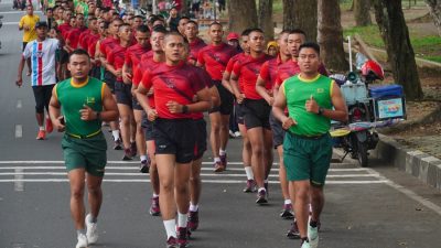 Tingkatkan Imun, Prajurit Yonarmed 11 Kostrad Laksanakan Lari Pagi