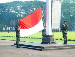 Peringati Hari Lahir Pancasila, Prajurit Yonarmed 11 Kostrad Laksanakan Upacara Bendera
