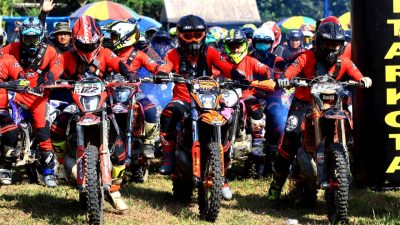 Bakti Sosial dan One Day Adventure Trail Semarakkan Hari Bhayangkara di Blitar