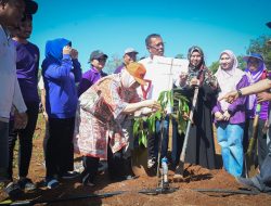 Indira Yusuf Ismail Ramaikan Perayaan HUT ke 87 Himpunan Keluarga Massenrempulu Enrekang
