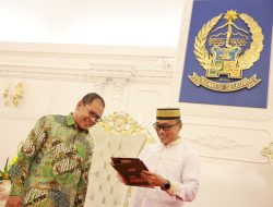 Danny Pomanto Antar Undangan F8 ke Pj Gubernur Sulsel