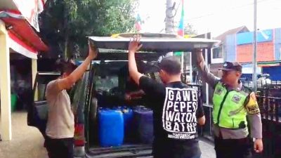 Polsek Secang Amankan Penjual Miras, Ratusan Liter Ciu Disita