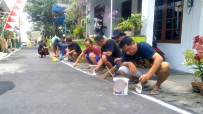Percantik Lingkungan Semarakkan Peringatan Kemerdekaan RI