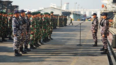 Apel Pengecekan Serpas Lintas Laut Satgas Pamtas RI-Malaysia Yonarmed 11 Kostrad