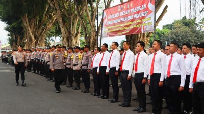 Kapolres Magelang Kota Pimpin Upacara Gelar Pasukan Operasi Mantap Praja Candi 2024-2025