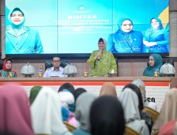 Ketua TP PKK Makassar Dorong Kader Pokja IV di Kecamatan Mariso dan Ujung Pandang Cerdas Lewat Bimtek