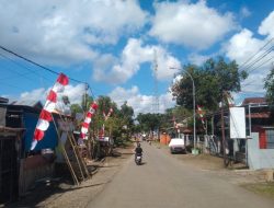 Tindaklanjuti Surat Edaran Pj Bupati, Tim Publikasi Diskominfo Imbau Warga Kibarkan Bendera