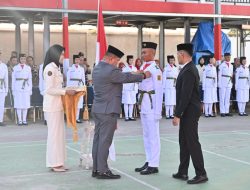 Pj Bupati, T.R Fahsul Falah Resmi Kukuhkan 70 Anggota Paskibraka Kabupaten Sinjai Tahun 2024