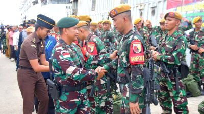 Dansatgas Pamtas RI-Malaysia Yonarmed 11 Kostrad Hadiri Upacara Pengantaran Purna Tugas Yonarhanud 8/MBC