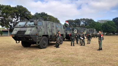 Yonarmed 1 Kostrad Serpas Kendaraan Tempur Menuju Situbondo