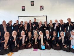 Momen Perkemahan, ANALISA SMAN 21 Bone Pelajari Teknik Mengambil Gambar dan Meliput Berita