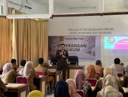 Kejari Sinjai Beri Penerangan Hukum Dalam Rangka Hari Lahir Kejaksaan RI Ke-79