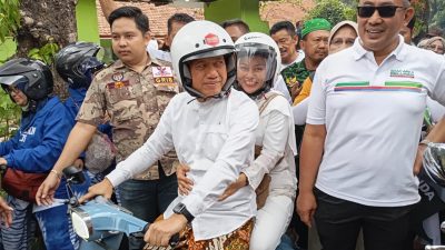 Ambil Nomor Urut Paslon, Sam’ani Naik Vespa dan Bellinda Naik Ojol