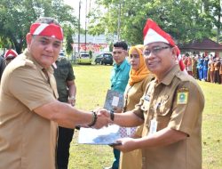 Pj Bupati Serahkan SK BLUD, Dorong Kualitas Pelayanan Kesehatan di Sinjai