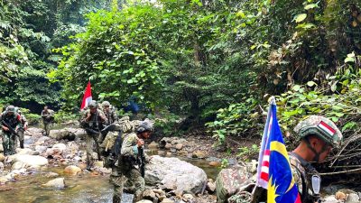 Bersama TDM, Satgas Pamtas Yonarmed 11 Kostrad Laksanakan Patroli Gabungan 