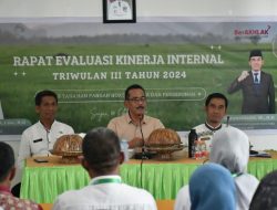 Evaluasi Internal DTPHP, Pj Bupati Sinjai Dorong Penyuluh Punya Inovasi Pertanian