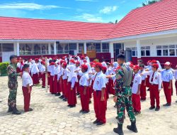 Satgas Pamtas Tanamkan Jiwa Nasionalisme Kepada Siswa SD