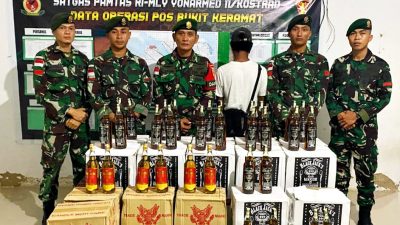 Satgas Pamtas Yonarmed 11 Kostrad Gagalkan Penyelundupan 360 Botol Miras
