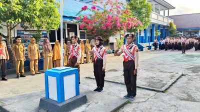 SMP Negeri 1 Halsel Gelar Upacara Hari Sumpah Pemuda dan Beragam Atraksi 