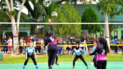 Turnamen Voli Guntur Geni Cup Meriahkan HUT TNI di Perbatasan