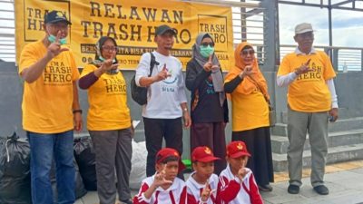 Trash Hero Ternate Bersihkan Pantai Kawasan Kuliner Halal