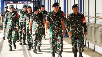 Tim Wasev Ster TNI Kunjungi Satgas Pamtas Yonarmed 11 Kostrad di Pos Kotis