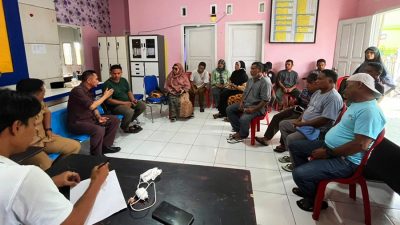 DLH Gelar Rapat Bersama Pemerintah dan Masyarakat Kelurahan Sasa Bahas Masalah Sampah
