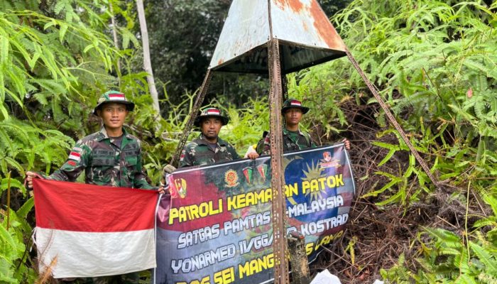 Jaga Tapal Batas, Satgas Pamtas Yonarmed 11 Kostrad Laksanakan Patroli Patok
