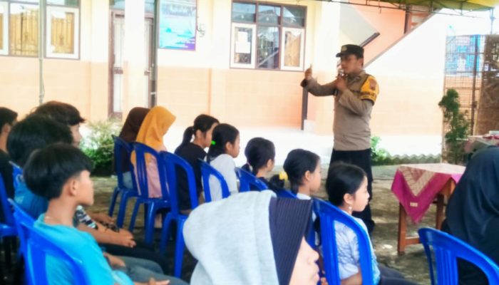 Remaja Wiropati Pakis Ikuti Sosialisasi Bahaya Miras dan Narkoba