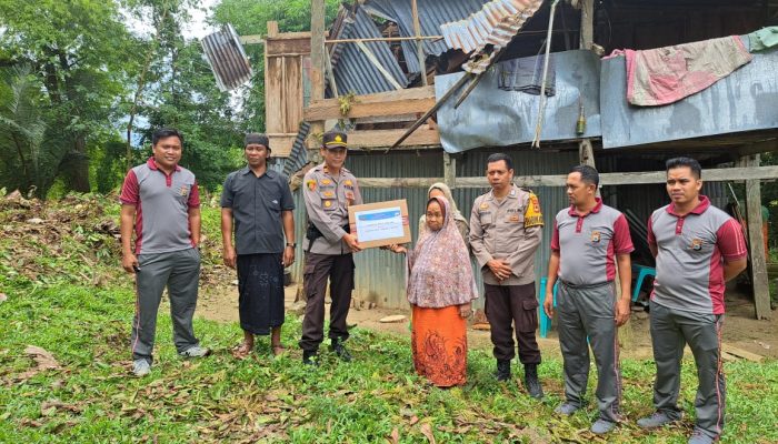 Polsek Sinjai Timur Beri Bantuan Korban Bencana Alam di Desa Lasiai
