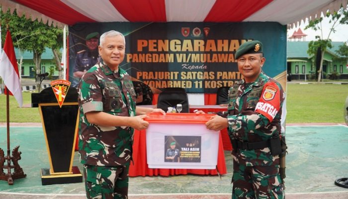 Pangdam VI/Mulawarman Tinjau Operasi Satgas Pamtas Yonarmed 11 Kostrad