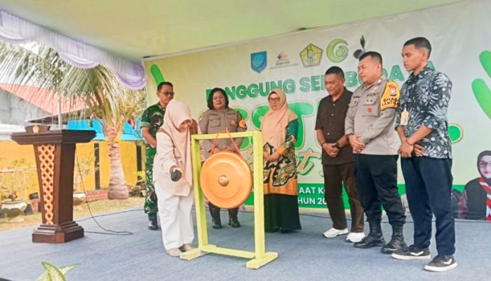 Ketua Kwarcab Gerakan Pramuka Kota Ternate Buka Kegiatan Smart Fest di SMA Alkhairaat