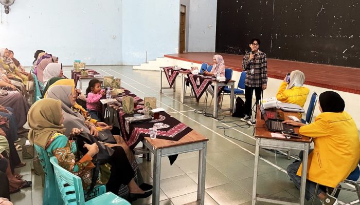 Mahasiswa Untidar Gelar Workshop Branding Peyek Petho Paremono