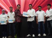 Pilkada Serentak 2024, Panwascam Sinjai Timur Raih Penghargaan Bawaslu Sulsel
