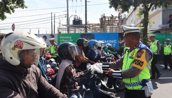 Sosialisasi OKC 2025, Polresta Magelang Apresiasi Pengendara Tertib Berlalulintas