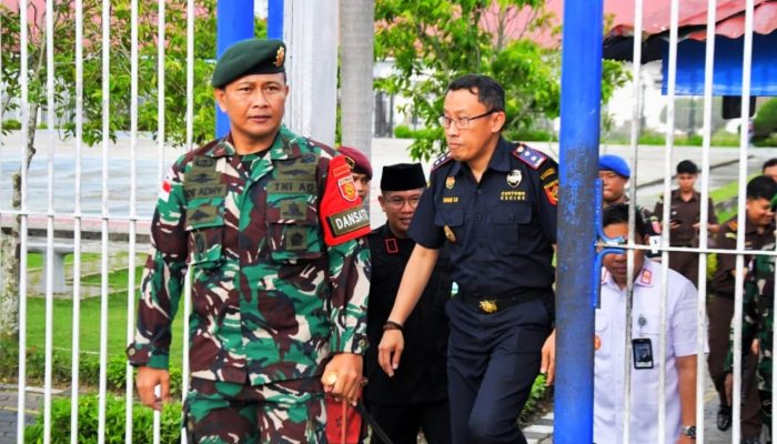 Dansatgas Pamtas Yonarmed 11 Kostrad Hadiri Bersih-Bersih di Lapas Nunukan