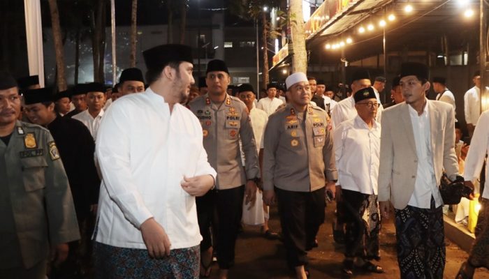 Kapolres Blitar Kota Hadiri Haul Akbar di Majelis Ta’lim Sabilu Taubah
