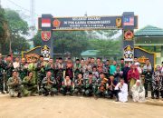 Satgas Pamtas RI-Malaysia Yonarmed 11 Kostrad Laksanakan Salat Idul Fitri dan Halal Bihalal