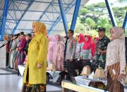Berpakaian Adat, Peringatan Hardiknas di Sinjai Dihadiri Ribuan Insan Pendidik