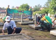 Prajurit Yonarmed 11/GG/2/2 Kostrad Laksanakan Karya Bakti di TMP Giri Dharmo Loyo