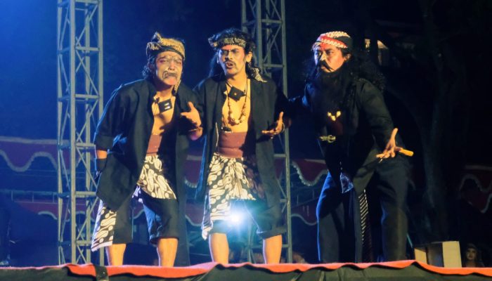 Komunitas Kyai Tuk Songo Cacaban Pentaskan Drama Tari “Pengabdian”