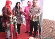 Kado HUT Bhayangkara ke-79, Kapolres Brebes Hadirkan Air Bersih dan Bansos untuk Warga Luwunggede