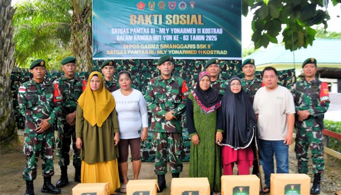 Satgas Pamtas Yonarmed 11 Kostrad Gelar Bakti Sosial di Perbatasan