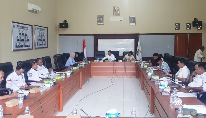 Bapemperda DPRD Sula RDP Ranperda Pakaian Adat Sula